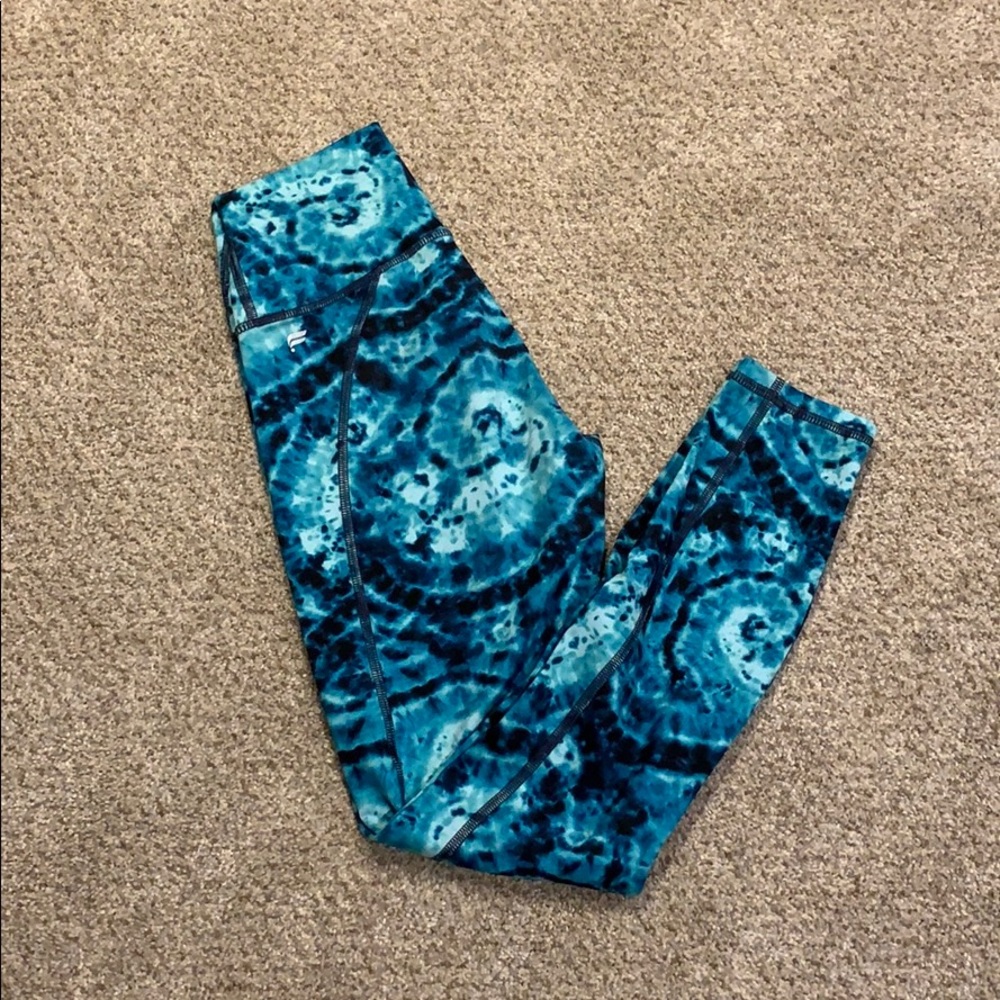 Fabletics power hold tie-dye 7/8 leggings